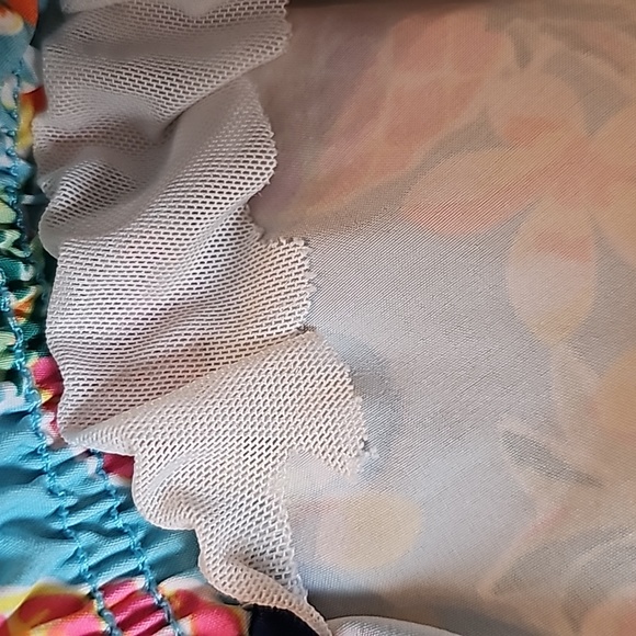 SSCO swim trunks, large, netting cut out (see pic) - Picture 5 of 5